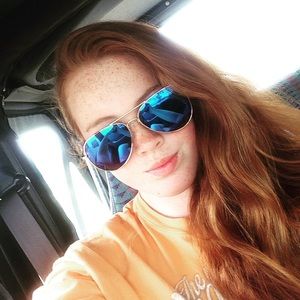 Meet your Posher, Savannah